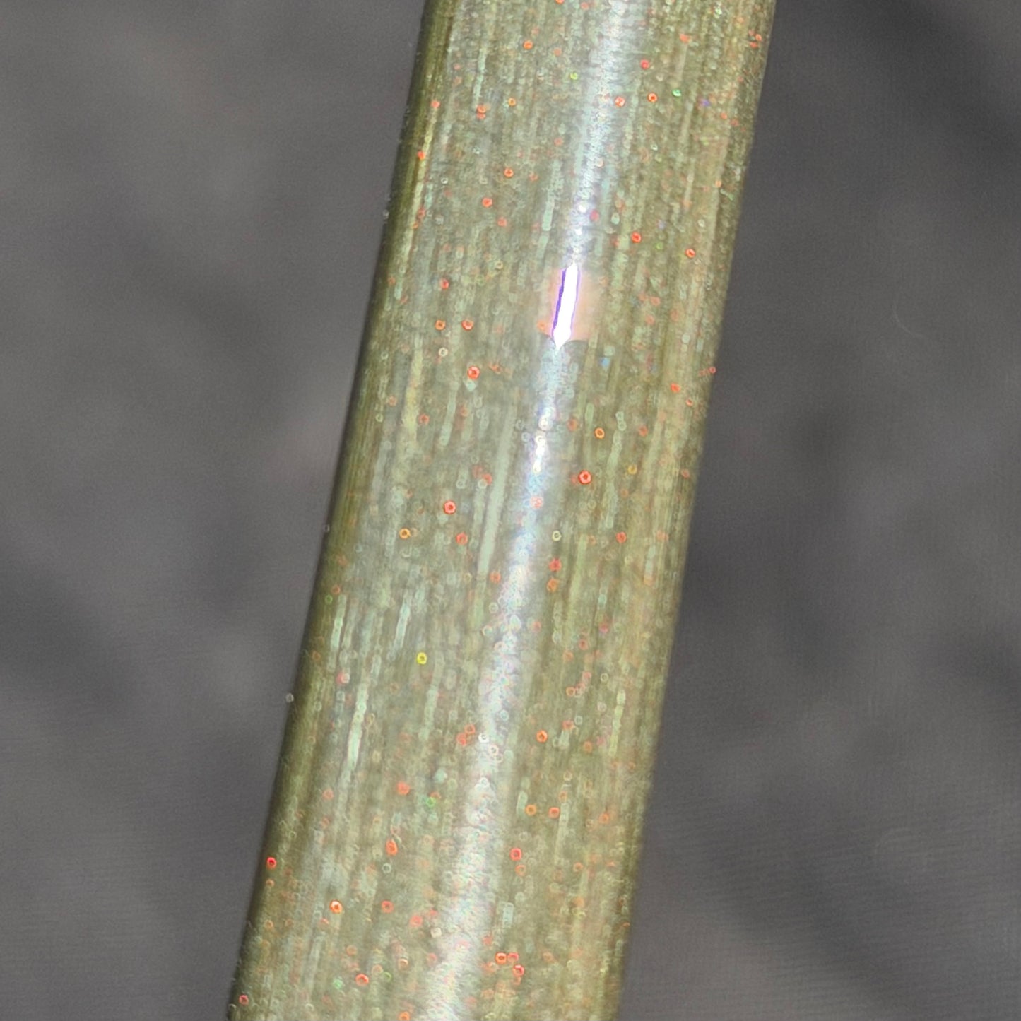 Exp. Pearl Crushed Opal Rod